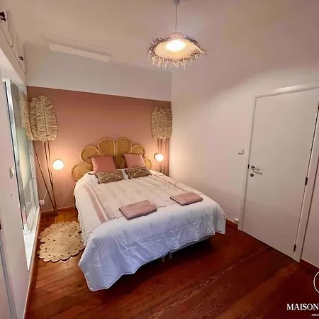 Apartment Le Cocon Rose - Chic, Proche Jardin Botanique